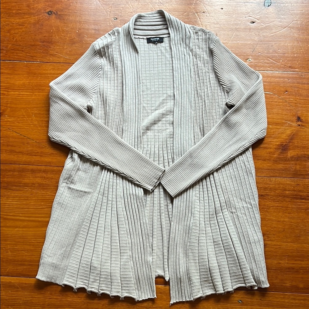 Premise cardigan